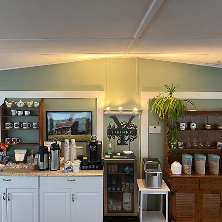 Yardarm Motel Searsport Eksteriør bilde