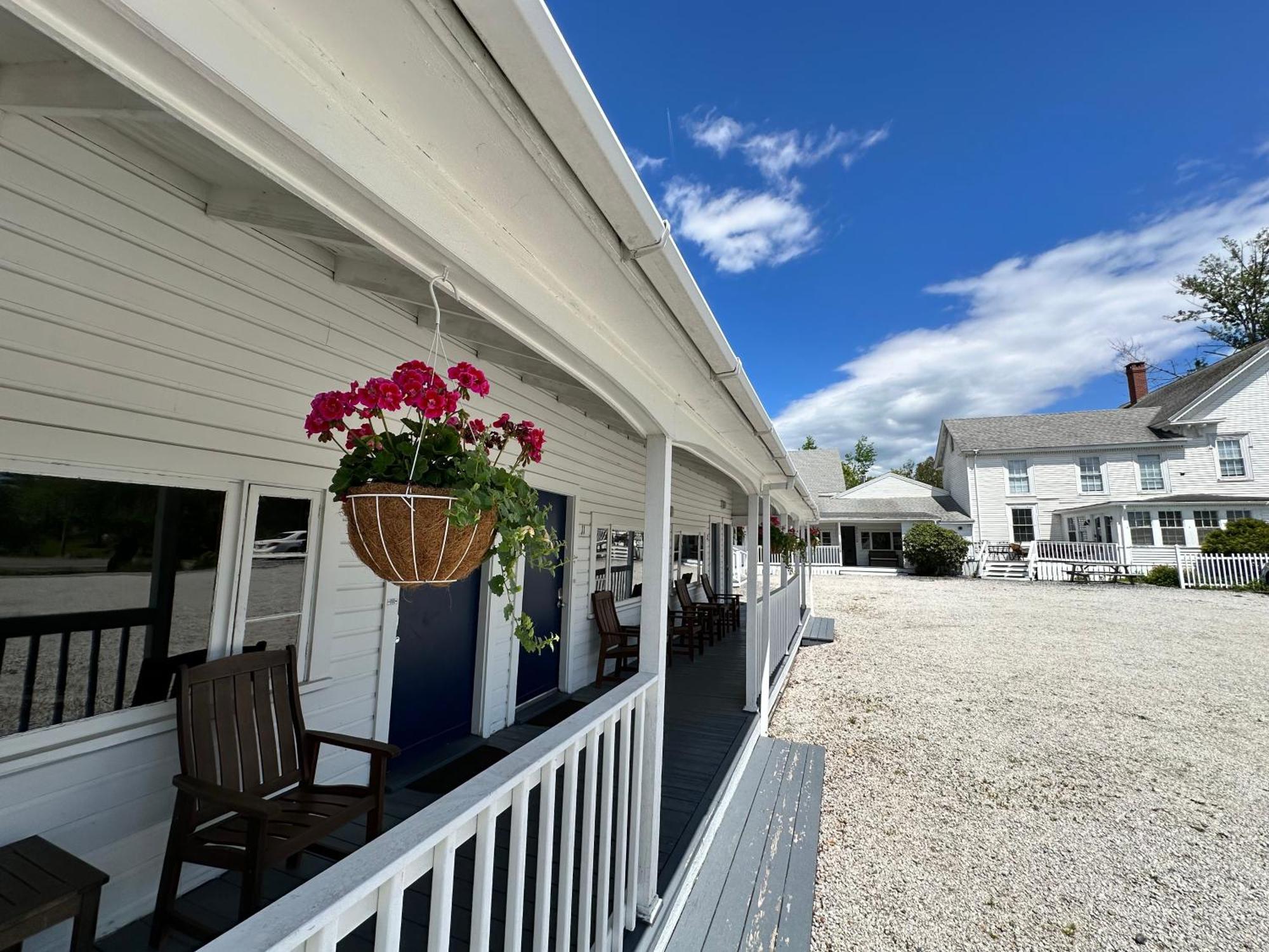 Yardarm Motel Searsport Eksteriør bilde