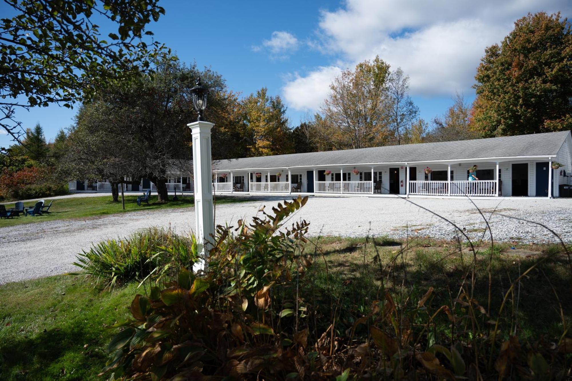 Yardarm Motel Searsport Eksteriør bilde