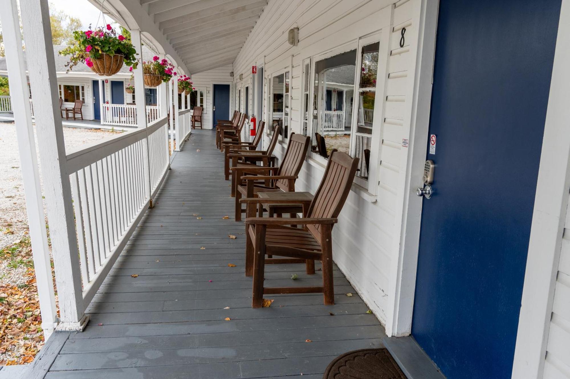 Yardarm Motel Searsport Eksteriør bilde