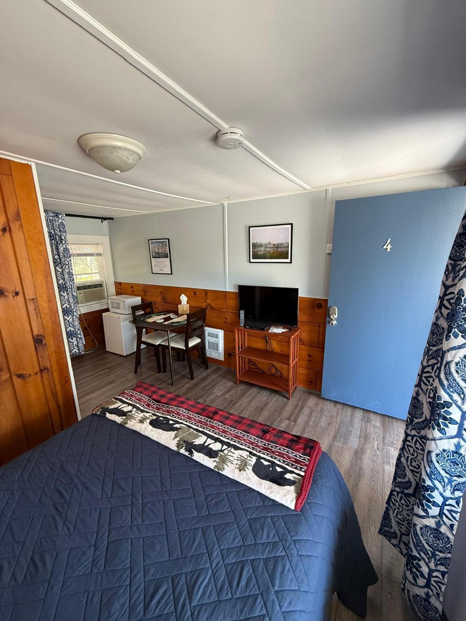 Yardarm Motel Searsport Eksteriør bilde